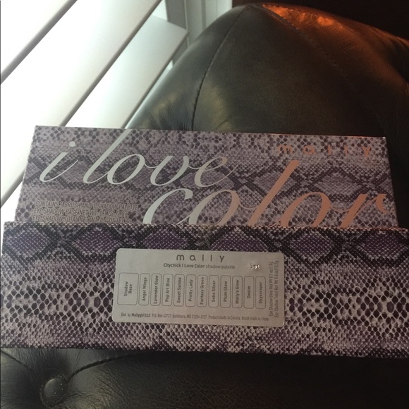 I love color palette by mally - Picture 3 of 3